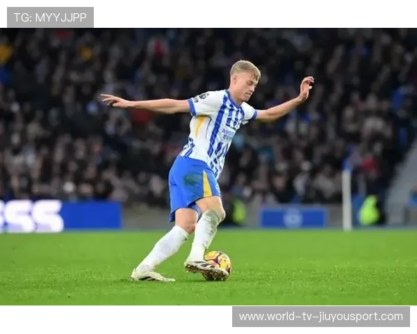 布莱顿中场组织稳定，对节奏掌控更强